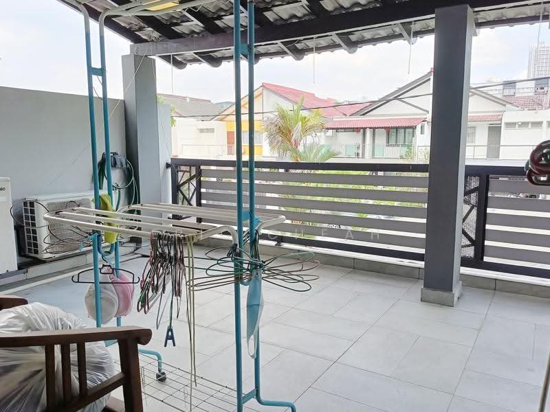 Rumah Teres 2-Tingkat untuk Dijual di Sunway (Selangor) - Eric Cheah - Balcony - PropertyGuru.com.my
