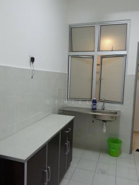 Apartment for Sale at Molek Ria - Daniel Yong - Kitchen - PropertyGuru.com.my