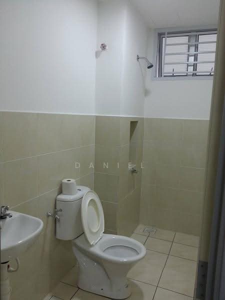 Apartment for Sale at Molek Ria - Daniel Yong - Bathroom - PropertyGuru.com.my