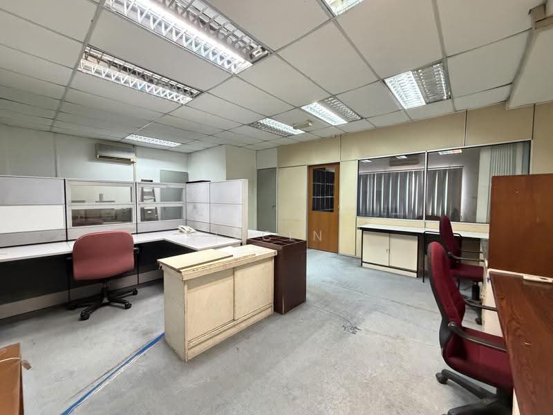 Office for Rent in Dataran Prima (Petaling Jaya) - Vincent Heng - Interior - PropertyGuru.com.my