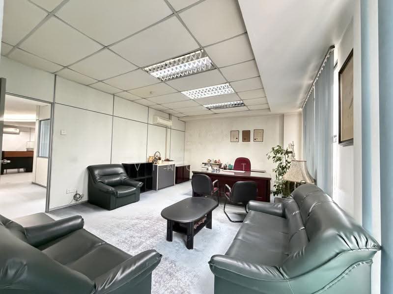 Office for Rent in Dataran Prima (Petaling Jaya) - Vincent Heng - Interior - PropertyGuru.com.my
