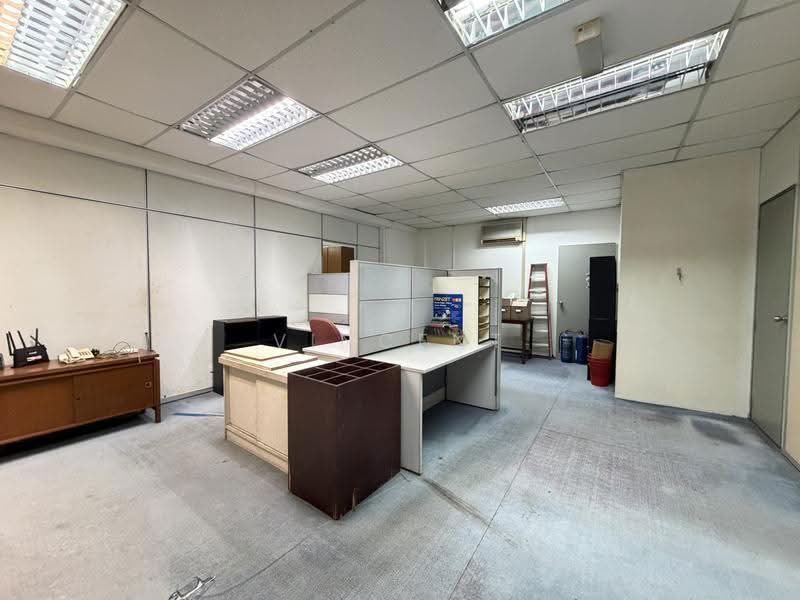 Office for Rent in Dataran Prima (Petaling Jaya) - Vincent Heng - Interior - PropertyGuru.com.my