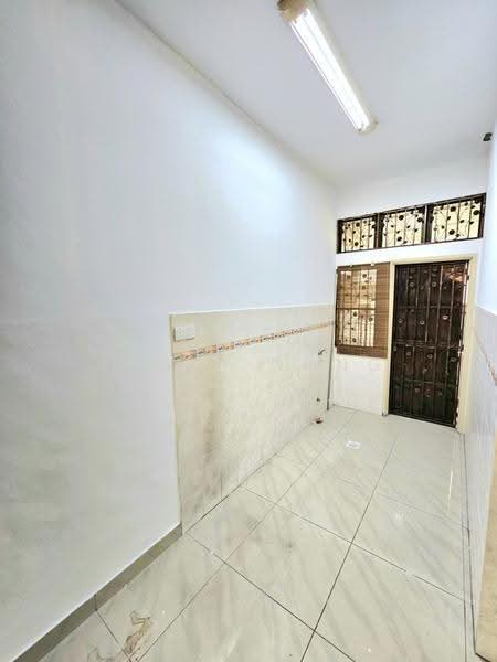 2-storey Terraced House for Sale in Bandar Kinrara Seksyen 5 (Bandar Kinrara) - SUNNY YONG - Interior - PropertyGuru.com.my
