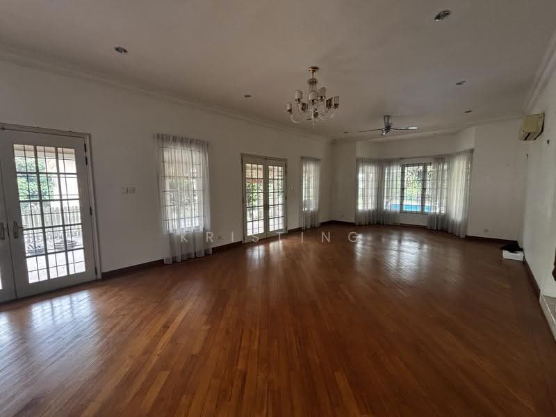 Bungalow House untuk Disewa di Bangsar (Kuala Lumpur) - Kristing . - Living Room - PropertyGuru.com.my