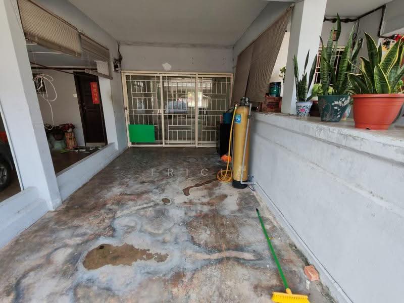 Townhouse for Rent in Bukit Jalil (Kuala Lumpur) - Tricia Lee - Porch - PropertyGuru.com.my