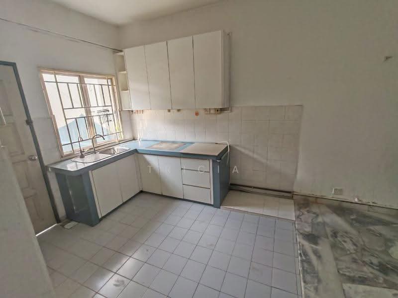 Townhouse for Rent in Bukit Jalil (Kuala Lumpur) - Tricia Lee - Kitchen - PropertyGuru.com.my