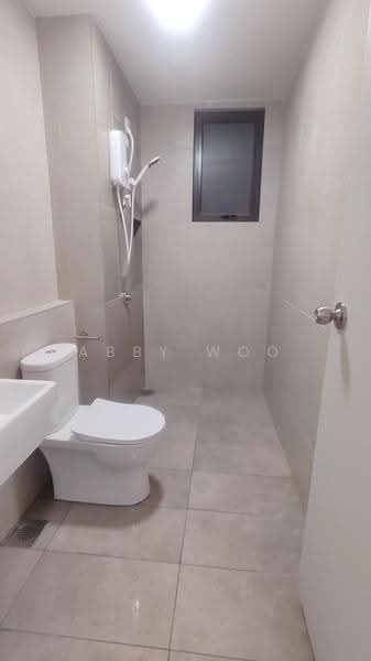 Kediaman Servis untuk Disewa di D'Sini Residences - Abby Woo - Bathroom - PropertyGuru.com.my