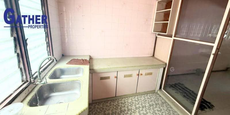 2-storey Terraced House for Sale in Desa Pakatan (Ipoh) - Ainsley Thong - Kitchen - PropertyGuru.com.my