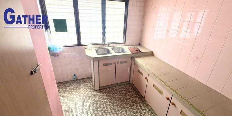2-storey Terraced House for Sale in Desa Pakatan (Ipoh) - Ainsley Thong - Kitchen - PropertyGuru.com.my