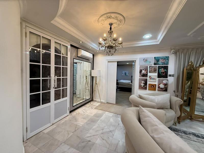 Rumah Berkembar untuk Dijual di Beserah (Pahang) - Izzat Azman - Living Room - PropertyGuru.com.my