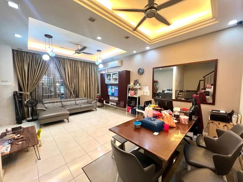 2-storey Terraced House for Sale in Setia Alam Sari (Bandar Baru Bangi) - Hawa Ibrahim - Living Room - PropertyGuru.com.my
