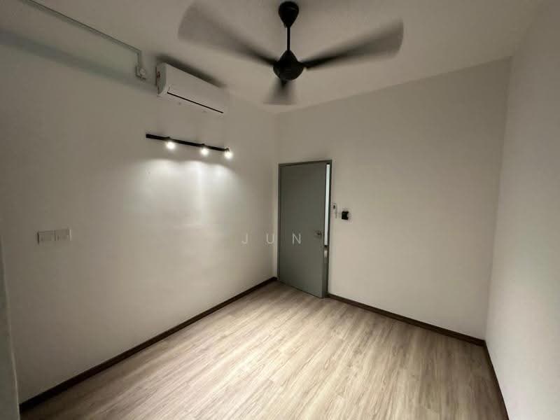 2-storey Terraced House for Sale in Bandar Seri Alam (Masai) - Jun Song - PropertyGuru.com.my