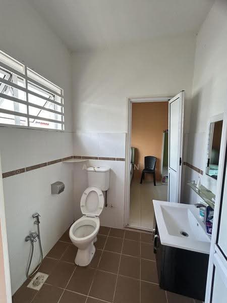 2.5-storey Terraced House for Rent in Taman Bandar Baru Tambun (Tambun) - Alvin Soon - Bathroom - PropertyGuru.com.my