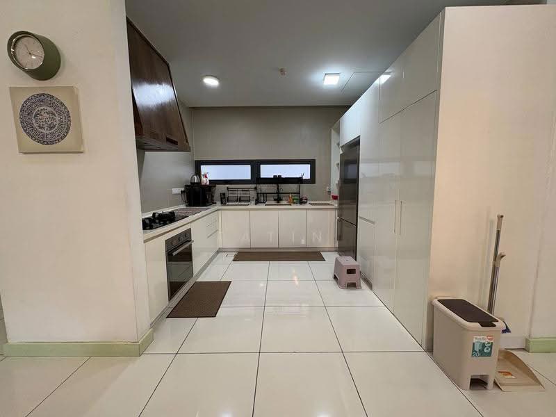 Condominium for Sale at The Veo - Fatin Ismail - Kitchen - PropertyGuru.com.my