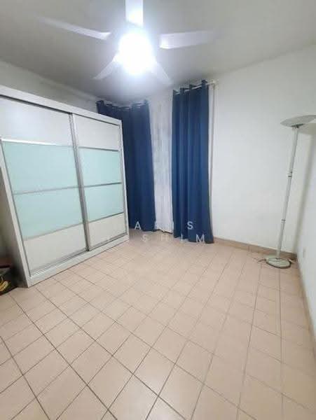 Condominium for Sale at Perdana Exclusive - Nafis Hashim - Bedroom - PropertyGuru.com.my