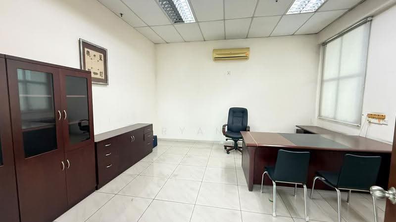 Factory for Sale in Taman Perindustrian Tropika (Ulu Tiram) - Ryan Tan - Interior - PropertyGuru.com.my
