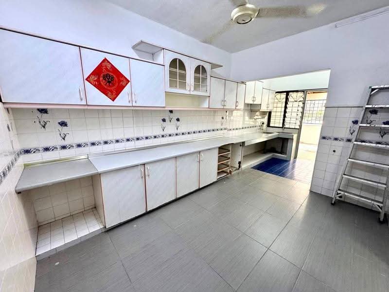 Rumah Teres 2-Tingkat untuk Dijual di Taman Bukit Mewah (Kajang) - Fazri . - Kitchen - PropertyGuru.com.my