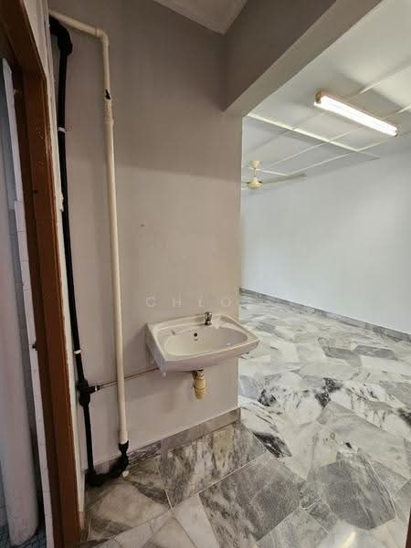 Rumah Flat untuk Dijual di Desa Petaling Flat - Chloe Wai - Interior - PropertyGuru.com.my