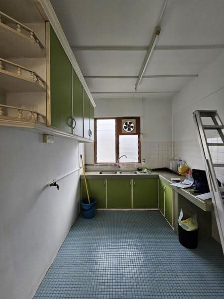 Rumah Flat untuk Dijual di Desa Petaling Flat - Chloe Wai - Kitchen - PropertyGuru.com.my