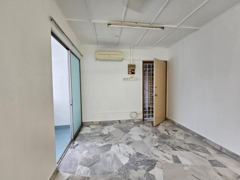 Rumah Flat untuk Dijual di Desa Petaling Flat - Chloe Wai - Interior - PropertyGuru.com.my