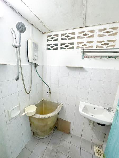Pangsapuri untuk Dijual di Orchid @ Anggerik - Peggy Lim - Bathroom - PropertyGuru.com.my