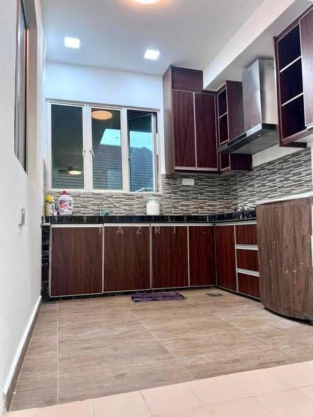 Kondominium untuk Dijual di Koi Tropika - Fazri . - Kitchen - PropertyGuru.com.my