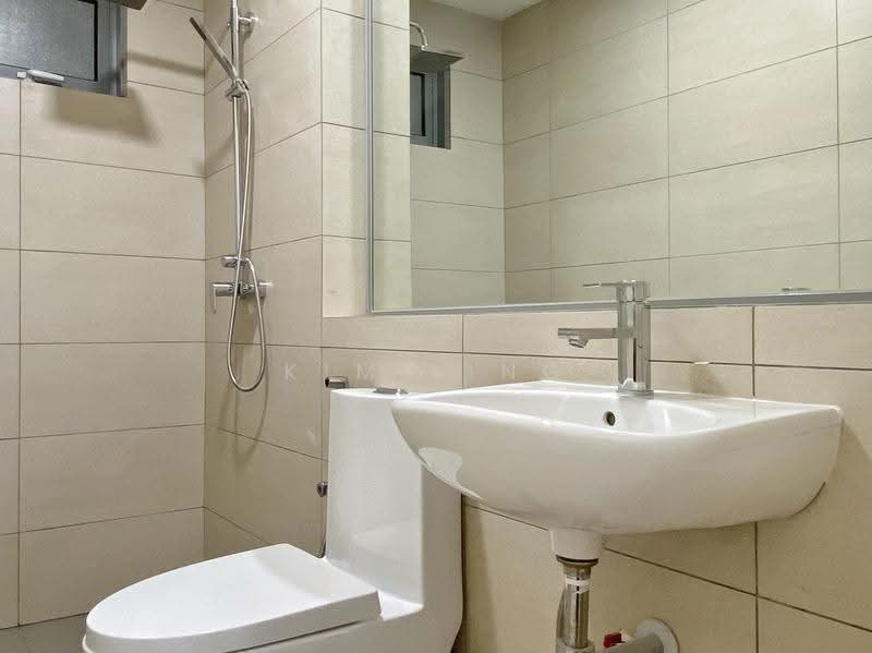 Condominium for Rent at Lakefront Residence - Kim Ling - Bathroom 2 - PropertyGuru.com.my