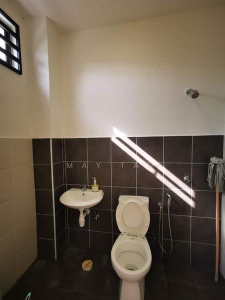 Rumah Teres 2-Tingkat untuk Dijual di Sungai Bakap (Penang) - May Tan - Bathroom - PropertyGuru.com.my