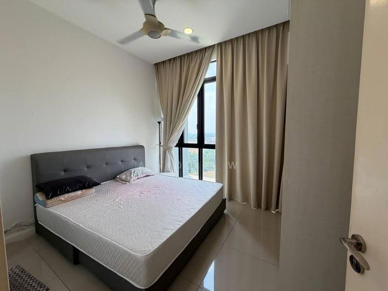 Service Residence for Sale at D'Pristine - Andrew Teo - Bedroom - PropertyGuru.com.my