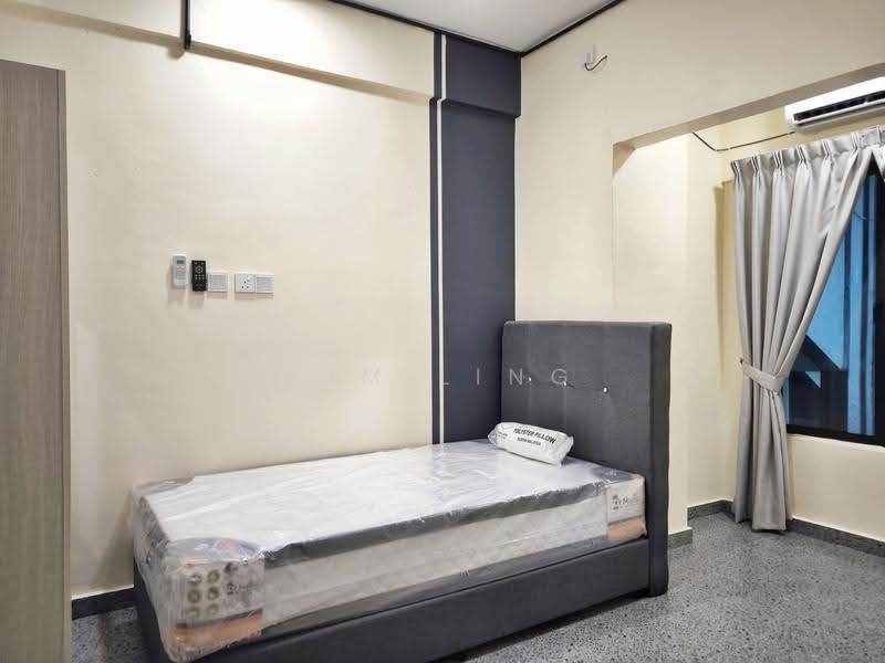 Kondominium untuk Disewa di Menara Alpha - Kim Ling - Bedroom 2 - PropertyGuru.com.my