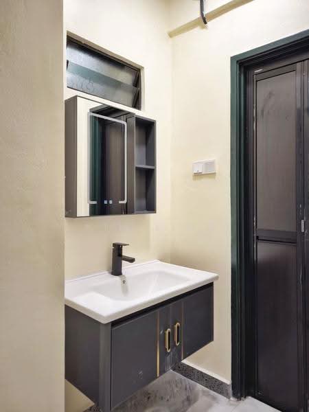 Kondominium untuk Disewa di Menara Alpha - Kim Ling - Bathroom 2 - PropertyGuru.com.my