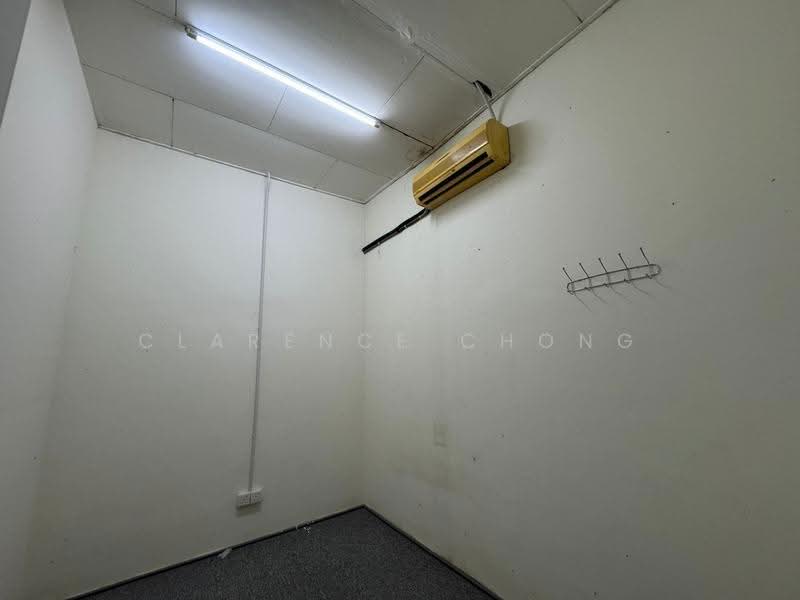 Shop / Office for Rent in Taman Puncak Jalil (Seri Kembangan) - Clarence Chong - Interior - PropertyGuru.com.my