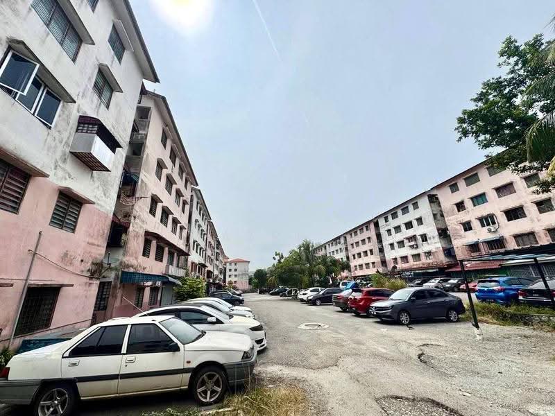 Pangsapuri untuk Dijual di Pangsapuri Baiduri - Fazri . - Exterior - PropertyGuru.com.my