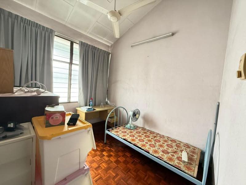 Rumah Teres 2-Tingkat untuk Dijual di Sungai Dua (Penang) - Carson Chuah - Bedroom - PropertyGuru.com.my