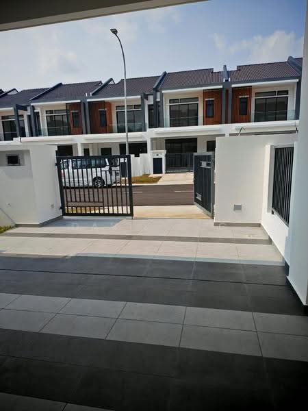 2-storey Terraced House for Sale in Horizon Hills (Iskandar Puteri (Nusajaya)) - David Ong - Exterior - PropertyGuru.com.my