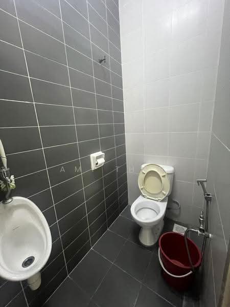 Office for Sale in Bandar Puteri Puchong (Puchong) - Amy Thew - Bathroom - PropertyGuru.com.my