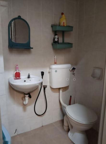 Rumah Flat untuk Disewa di Dataran Otomobil - Abby Woo - Bathroom - PropertyGuru.com.my