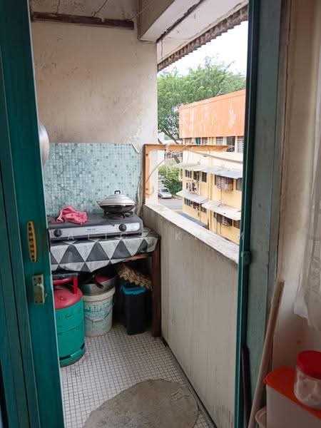 Rumah Flat untuk Dijual di SS 13 Flat - Alice Kham - Balcony - PropertyGuru.com.my