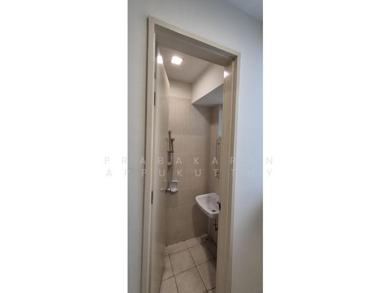 Kediaman Servis untuk Dijual di Binjai Residency - Prabakaran Appukutthy - Bathroom - PropertyGuru.com.my