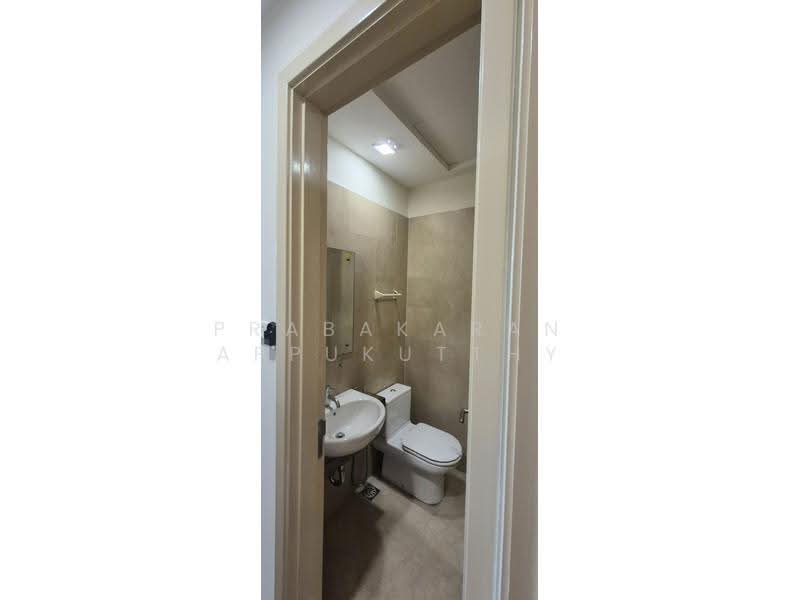 Kediaman Servis untuk Dijual di Binjai Residency - Prabakaran Appukutthy - Bathroom - PropertyGuru.com.my