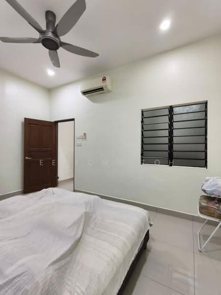 Rumah Kluster untuk Dijual di Taman Seri Austin (Tebrau) - Ee Fong Toh - Bedroom - PropertyGuru.com.my