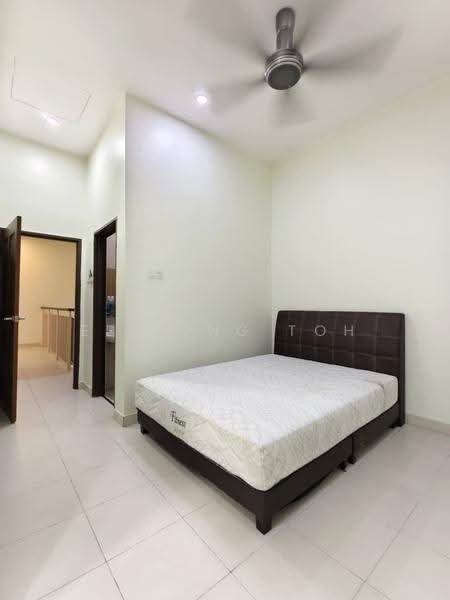 Rumah Kluster untuk Dijual di Taman Seri Austin (Tebrau) - Ee Fong Toh - Bedroom - PropertyGuru.com.my