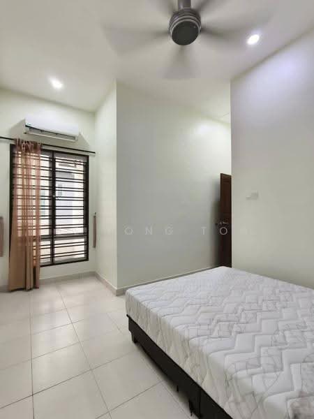 Rumah Kluster untuk Dijual di Taman Seri Austin (Tebrau) - Ee Fong Toh - Bedroom - PropertyGuru.com.my