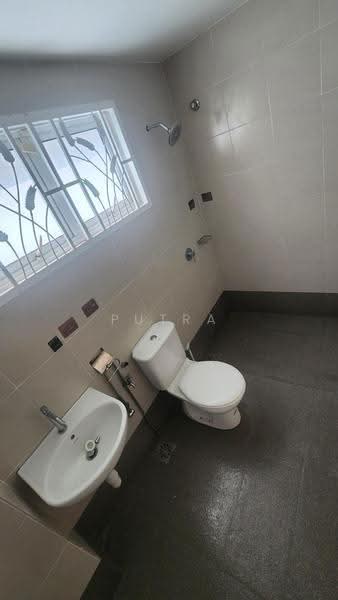 Rumah Berkembar untuk Dijual di Ayer Keroh (Melaka) - Putra Safari - PropertyGuru.com.my