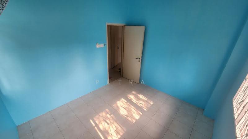 Rumah Berkembar untuk Dijual di Ayer Keroh (Melaka) - Putra Safari - PropertyGuru.com.my