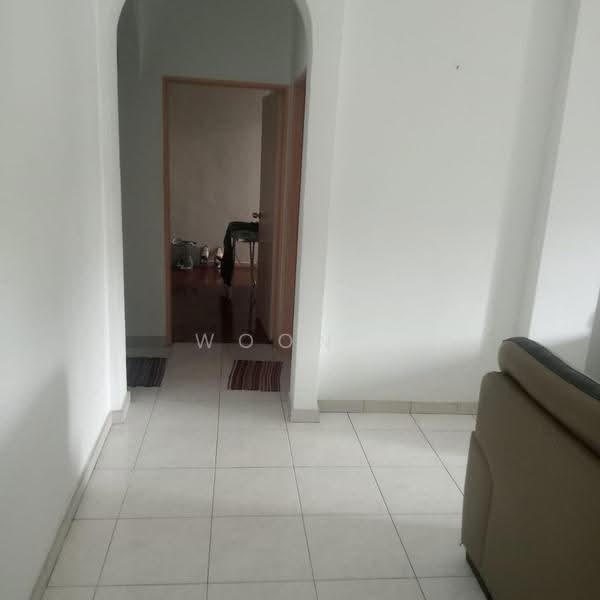 Pangsapuri untuk Dijual di Kenanga (Park View Court) - Woon . - Corridor - PropertyGuru.com.my