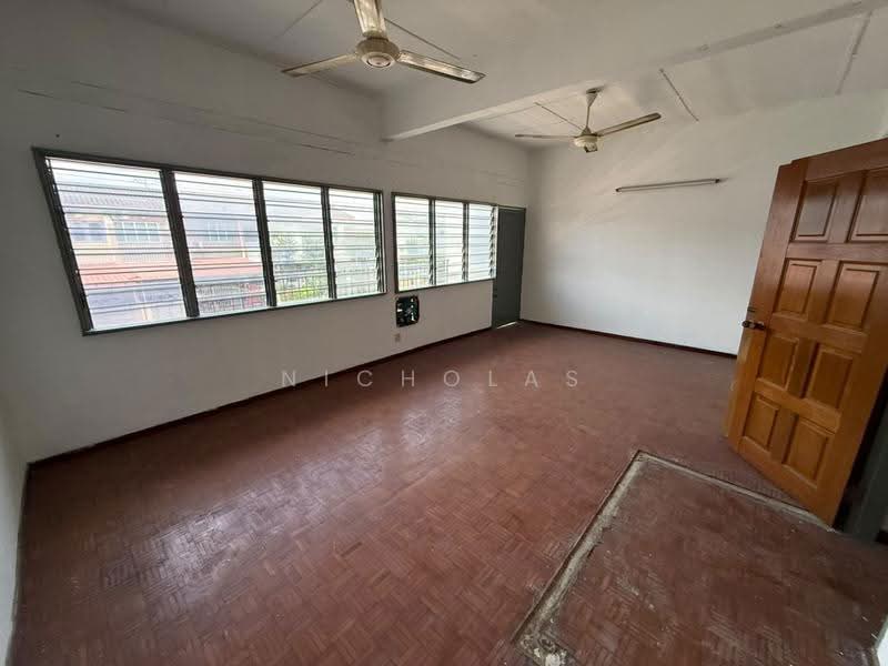 Rumah Teres 2-Tingkat untuk Dijual di Taman Kar King (Ipoh) - Nicholas Lee - Interior - PropertyGuru.com.my