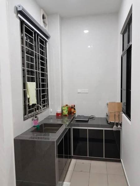 Rumah Teres 2-Tingkat untuk Disewa di Bukit Indah (Iskandar Puteri (Nusajaya)) - Siow Yan Er - Kitchen - PropertyGuru.com.my