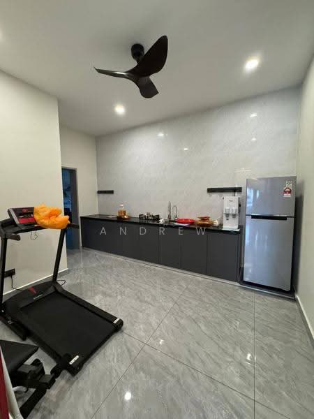Cluster House for Sale in Taman Gaya (Ulu Tiram) - Andrew Teo - Kitchen - PropertyGuru.com.my