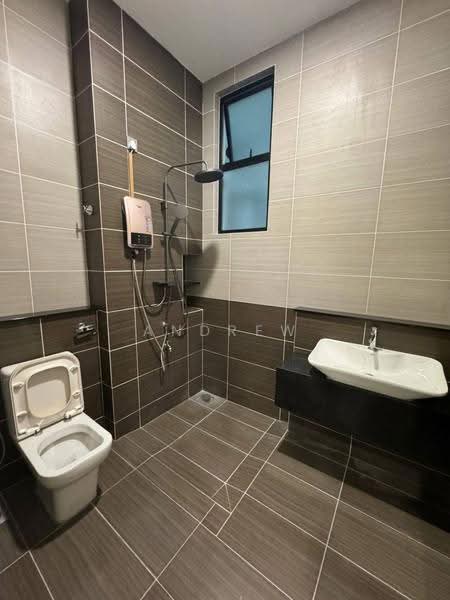 Cluster House for Sale in Taman Gaya (Ulu Tiram) - Andrew Teo - Bathroom - PropertyGuru.com.my